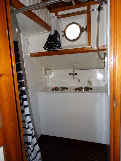 zeilschip vertrouwen douche DSC00765.JPG