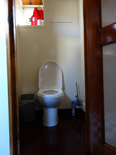 zeilschip vertrouwen toilet DSC00763.JPG