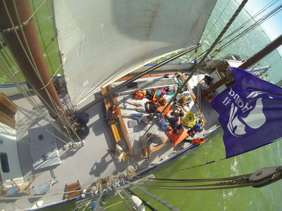 25-Fortuna_zeilend_op_het_IJsselmeer.JPG