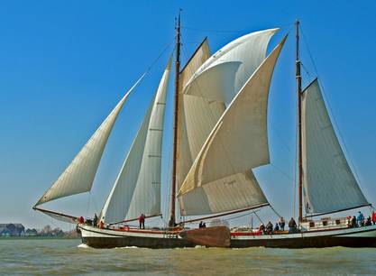 Weekend zeilen aan boord van de Eensgezindheid op het IJsselmeer vanuit Enkhuizen (Halfpension)