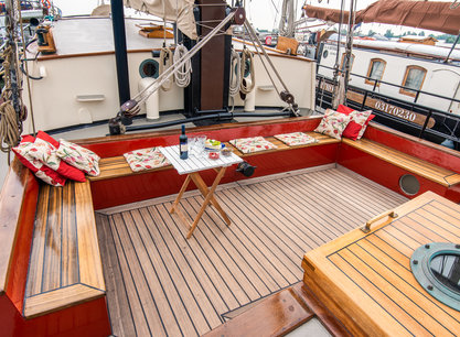 Weekend zeilen aan boord van de Eensgezindheid op het IJsselmeer vanuit Enkhuizen (Halfpension). Nog 2 bedden vrouw beschikbaar