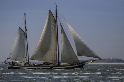 zeilen_bij_vlieland2.jpg