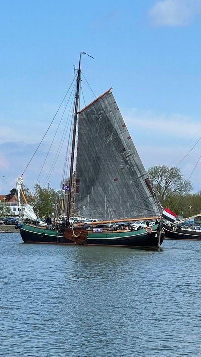 kleine jager 2025 staand zeil.jpg